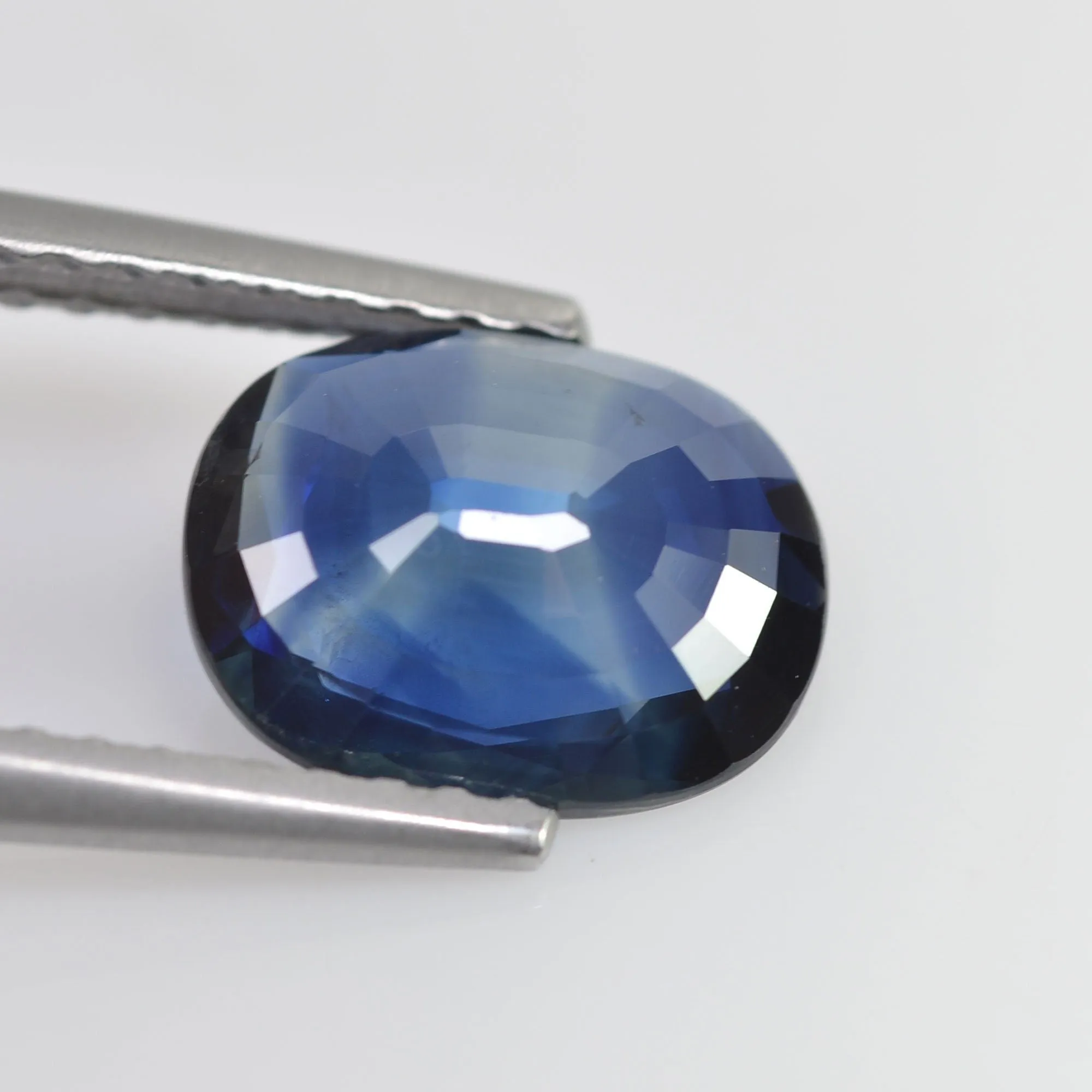 1.71 cts  Natural Blue Sapphire Loose Gemstone Oval Cut