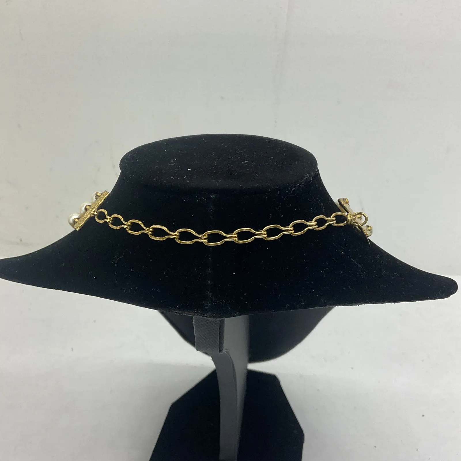 1928 Cream Faux Pearl & Gold Chain Layered Womens Necklace, Preowned, Plastic