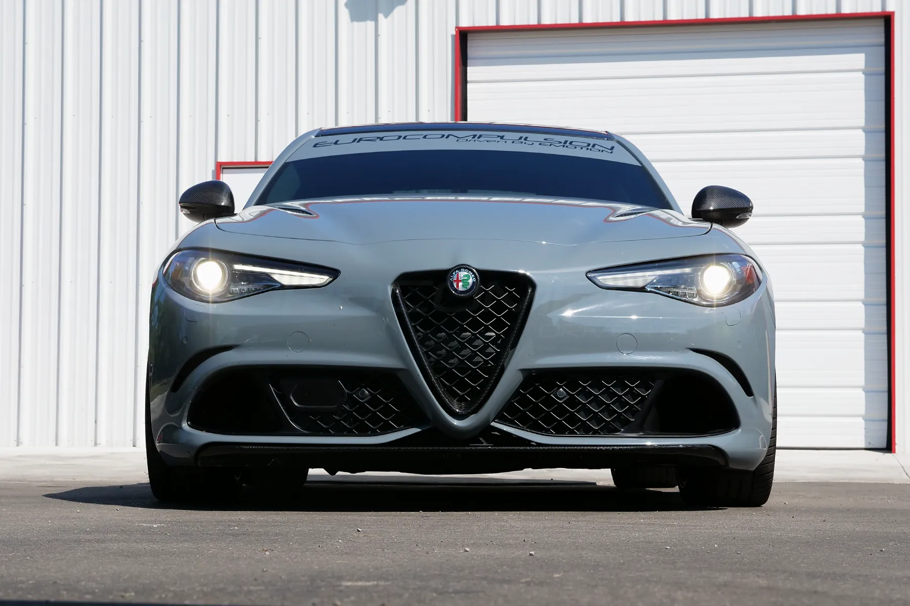 CARBON FIBER MIRROR COVERS (ALFA ROMEO GIULIA 2.0L & GIULIA 2.9L QV)
