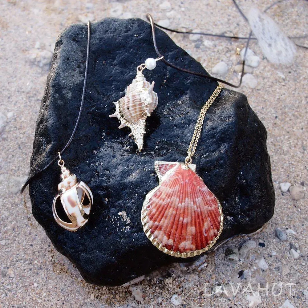 Conch Seashell Hawaiian Pendant Necklace