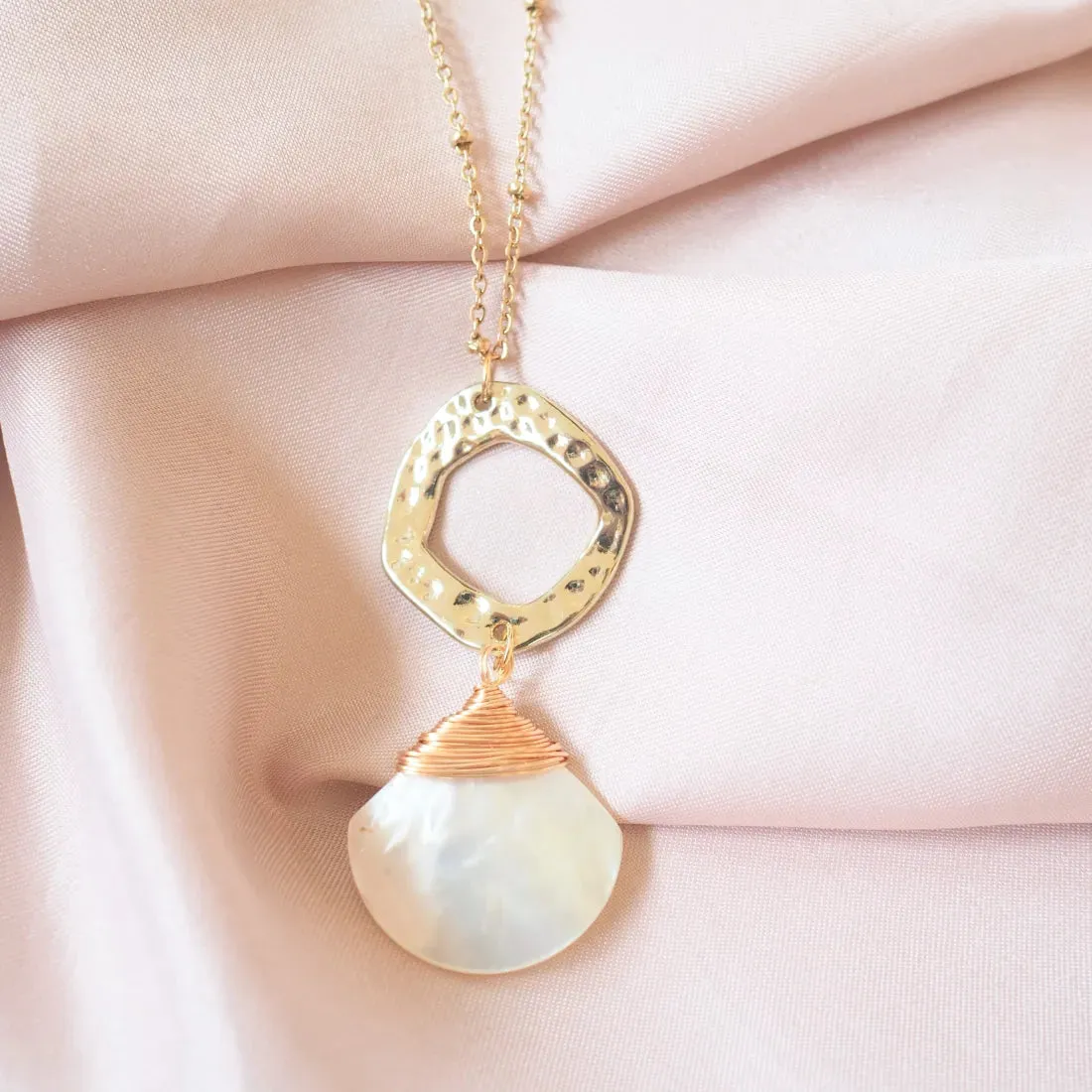 Luna Mother of Pearl Seashell Hawaiian Pendant Necklace