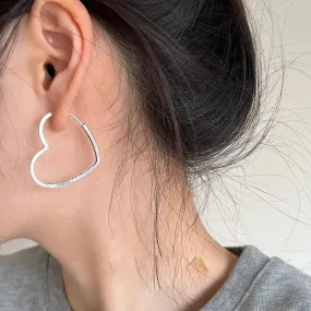 MAYTRENDS  - Lovely Silver Heart Earrings