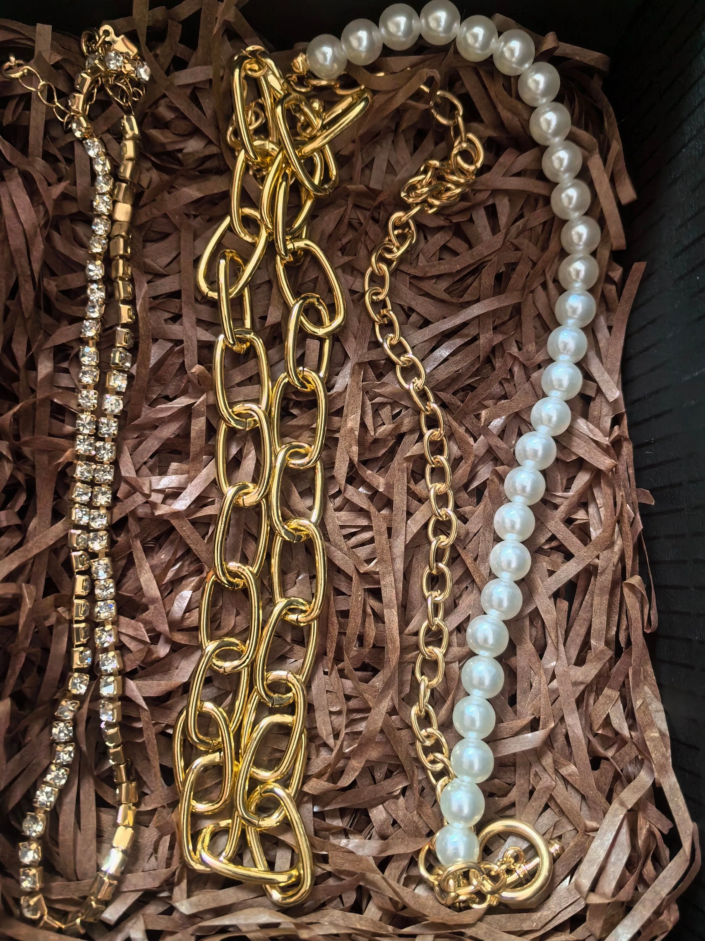 Multistrand Layered Chain Imitation Pearl Rhinestone Necklace Set