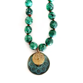 my green meditation necklace