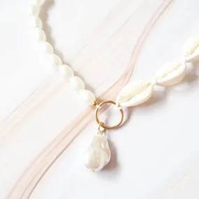 Napali Seashell & Pearls Hawaiian Necklace