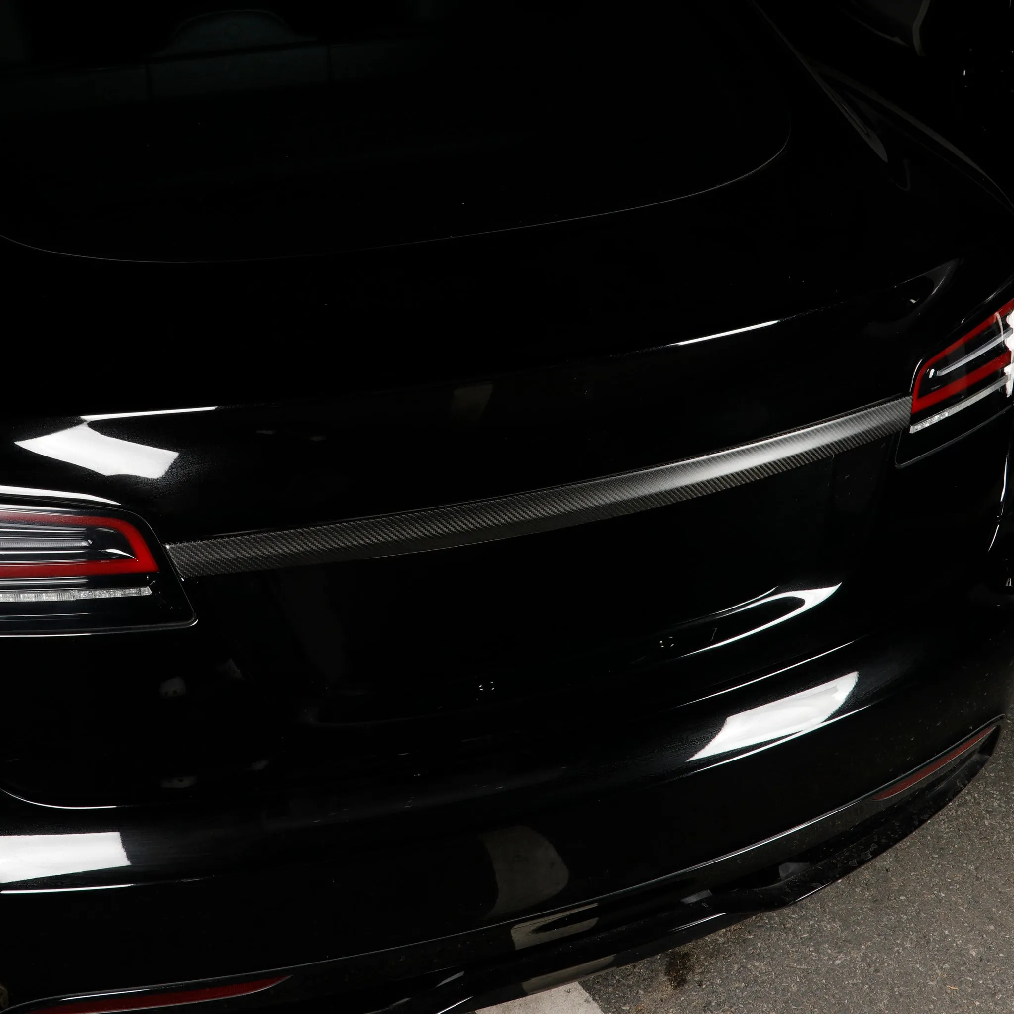 Real Carbon Fiber Tailgate Trim Cover for Tesla Model S 2021-2025 