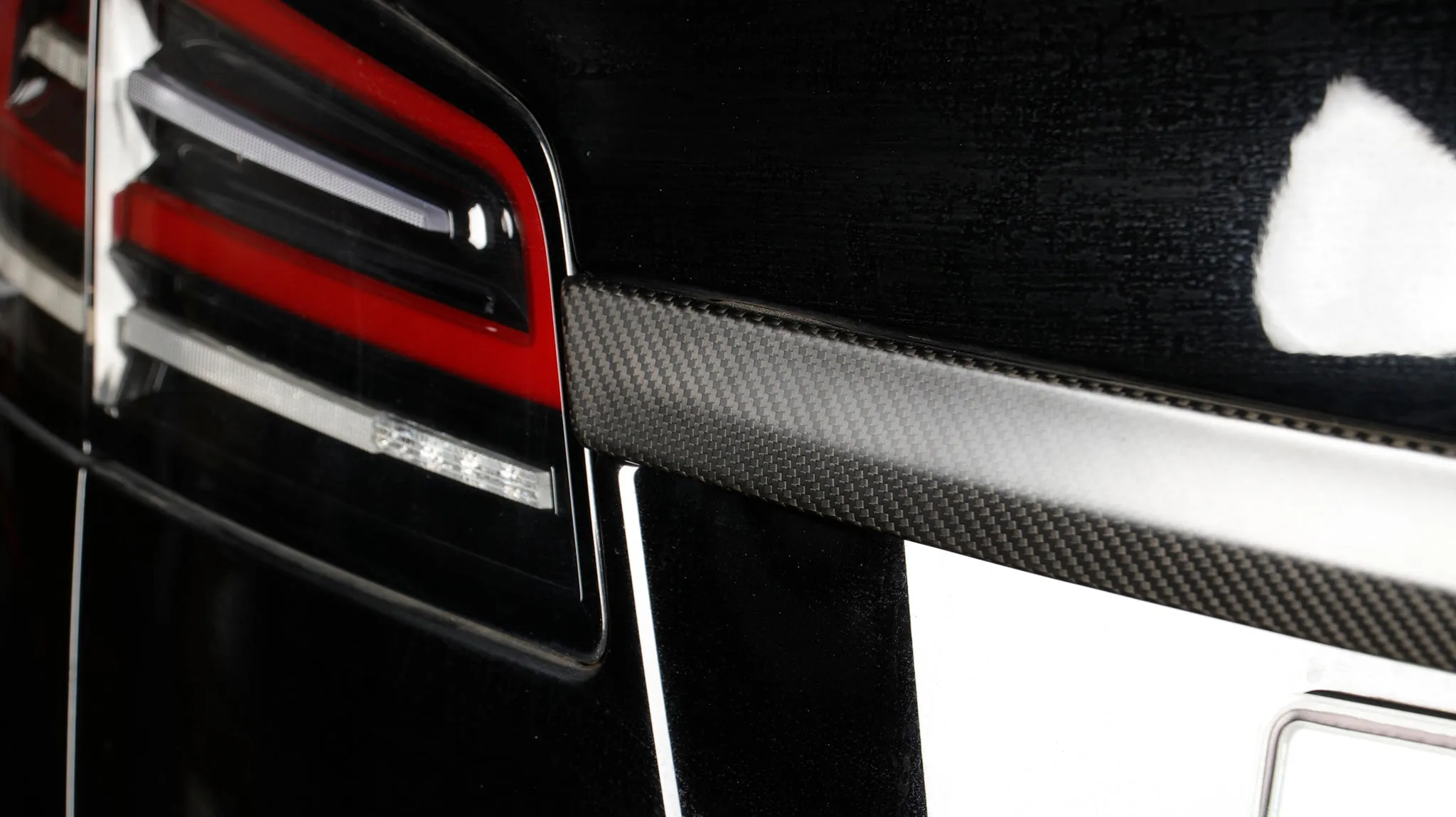 Real Carbon Fiber Tailgate Trim Cover for Tesla Model S 2021-2025 