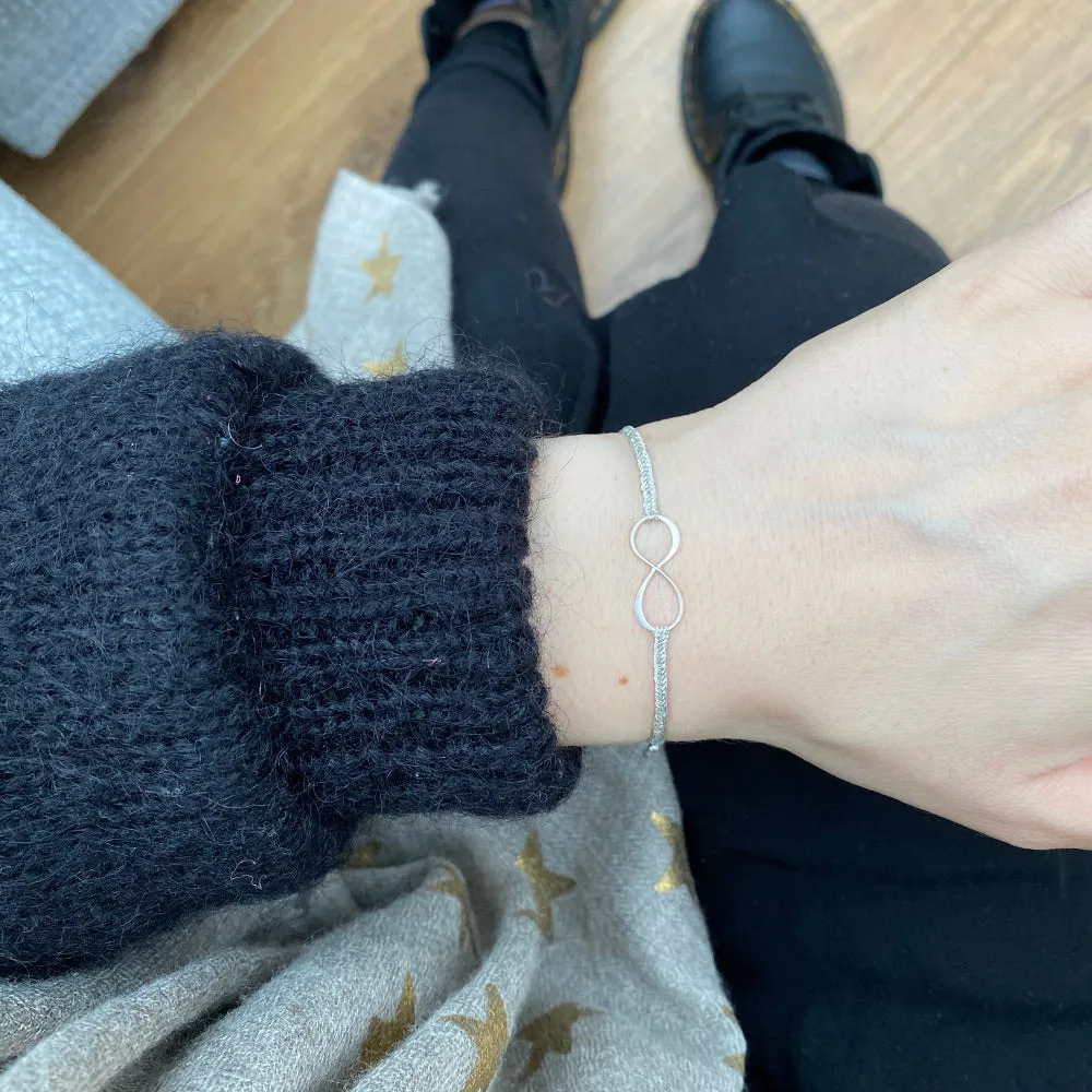 SET OF TWO INFINITY CHARM BRACELETS IN SILVER