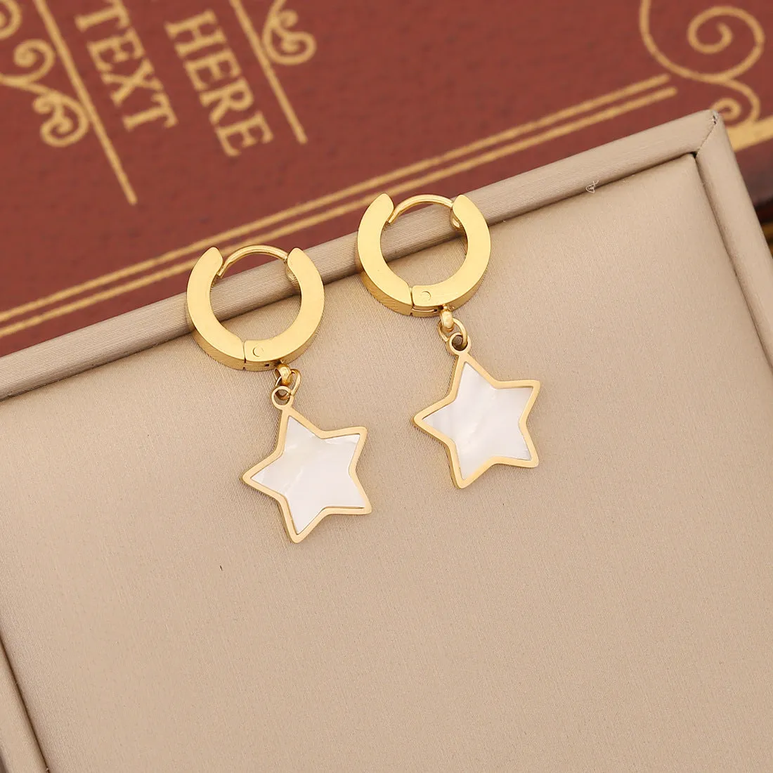 Wholesale Seashell Stars Stainless Steel Necklaces